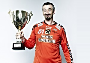 BILYK Sergiy mit Pokal_Foto MONIKA SAULICH_Homepage_642x450